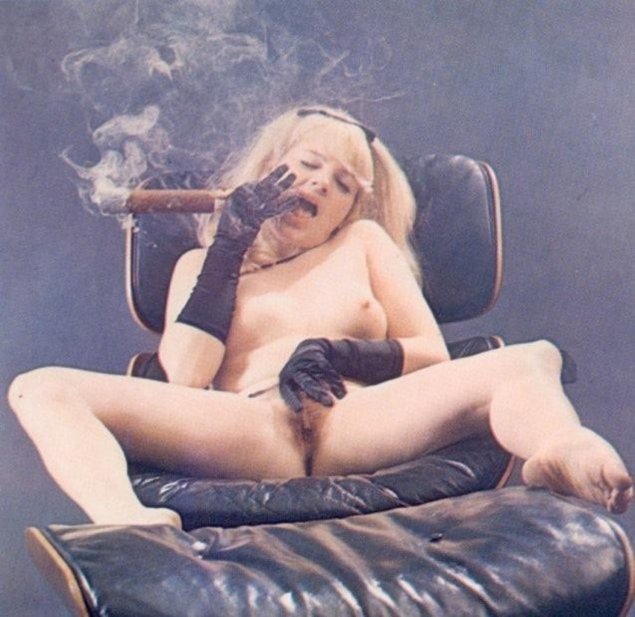 Xxx with smoking of pupil girls