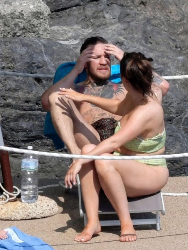 Дин девлин жена макгрегора