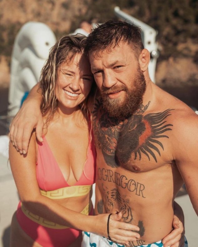 Конор макгрегор с женой