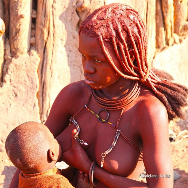 Племя Химба в Намибии голые женщины