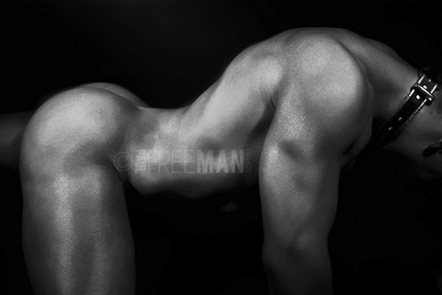 Мужская эротическая фотосессия