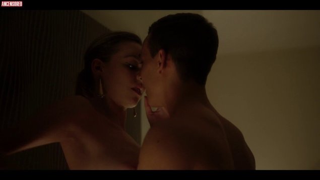 Эстер экспозито элита nude