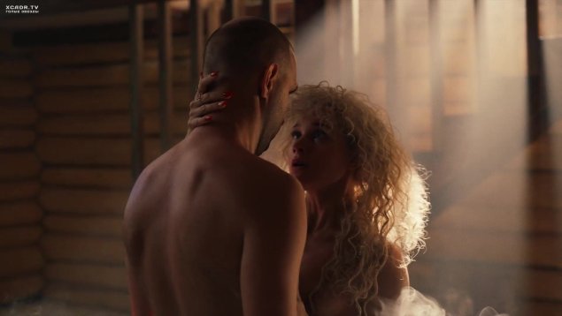 Эротические сцены в бане