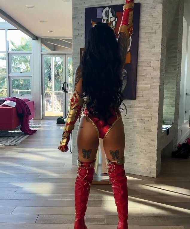 Белла порч в Нижнем белье