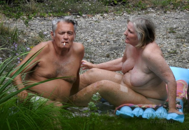 Пожилые нудисты