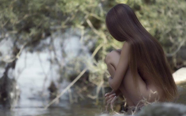 Девушки с длинными волосами ню