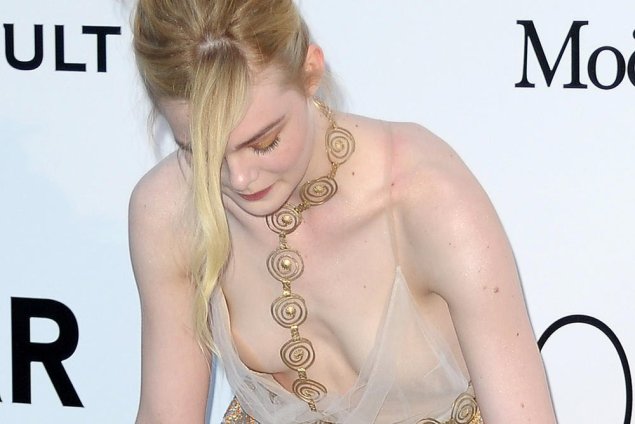 Эль фаннинг голая