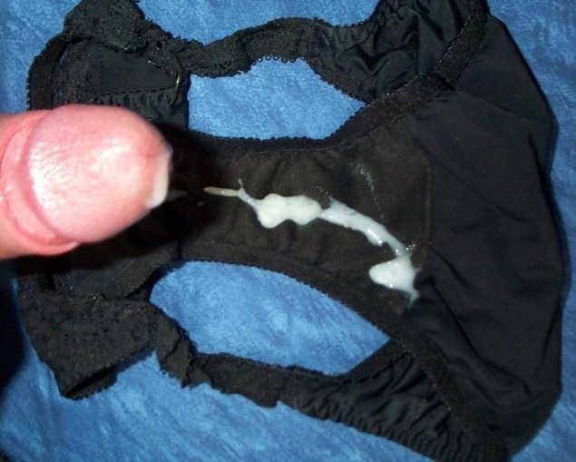 Обконченные женские трусы