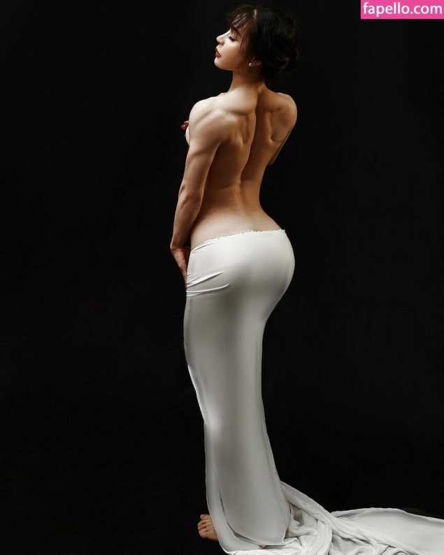 Азиатские девушки фигура