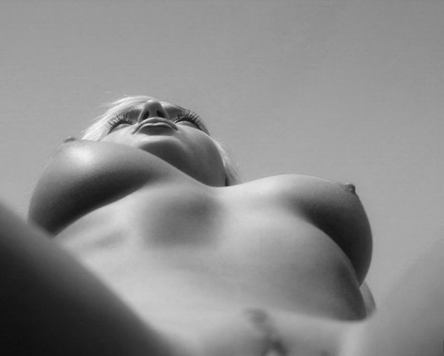 Красивые сиськи вид сверху