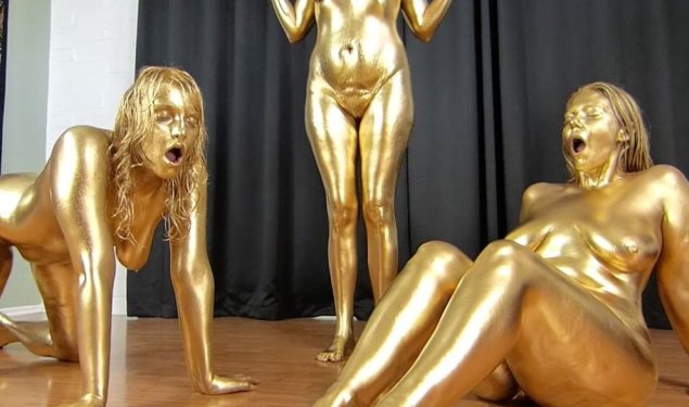 Живая эротическая скульптура