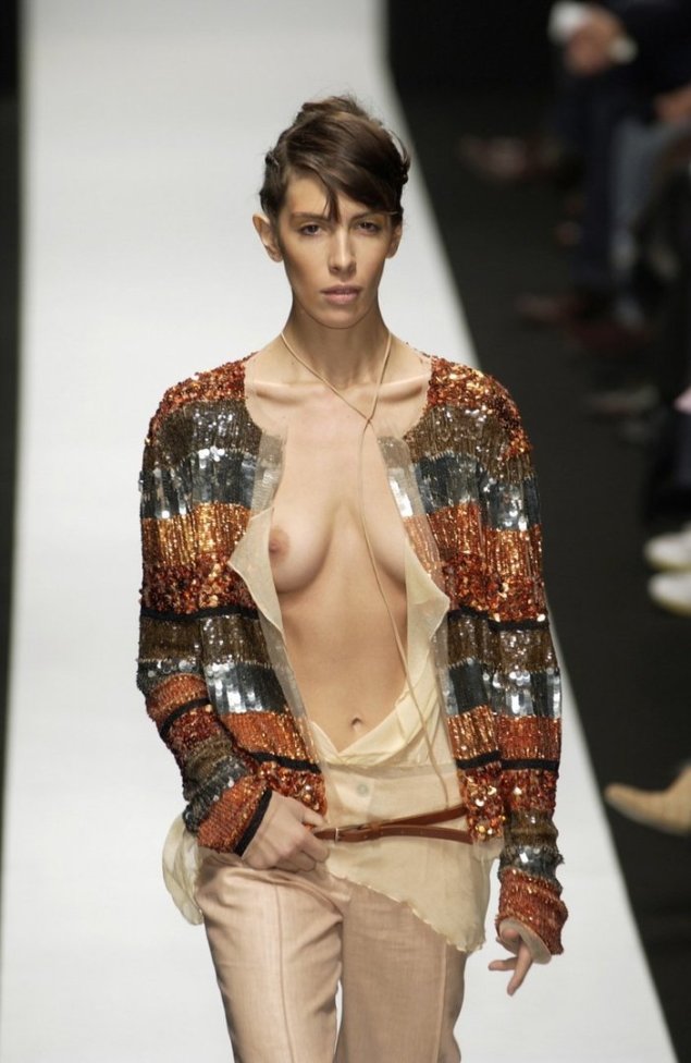 Мадалина Иоанна Филипп голая