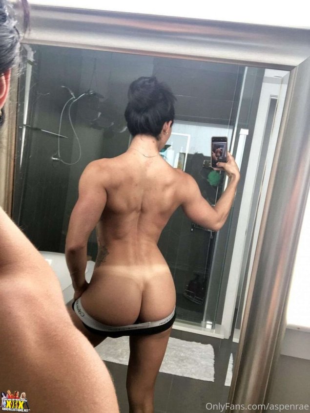 Фитнес модель aspen rae голая