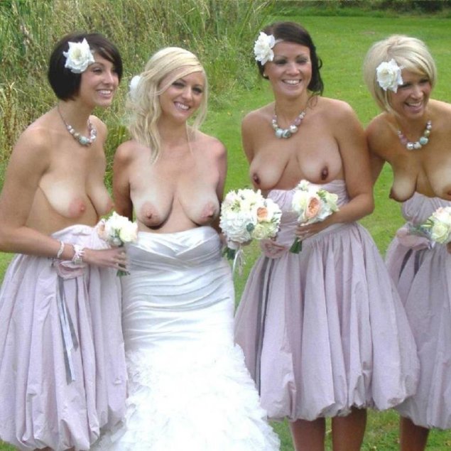 Голые женщины в свадебном платье