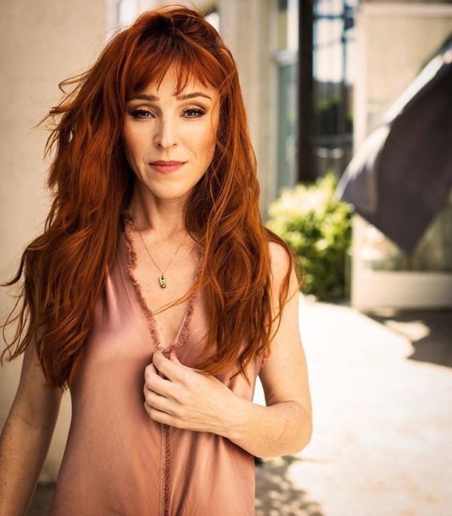 Рут Коннелл в молодости