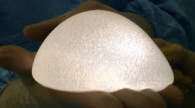 Импланты груди с подсветкой