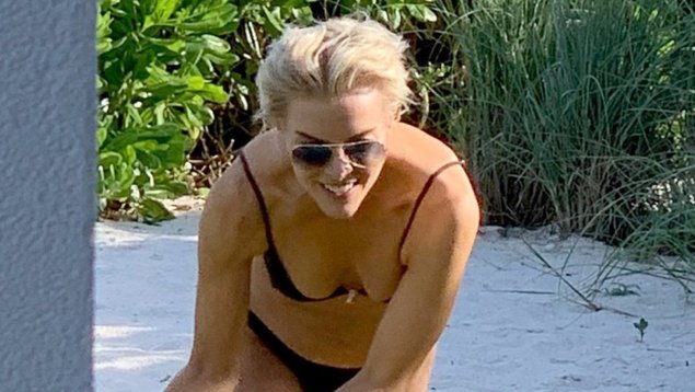 Мегин келли в купальнике