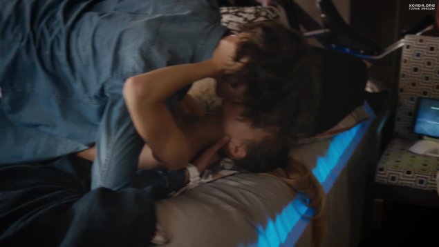 Сериал улица ксюша в лифчике