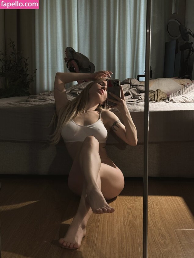 Порно слив полина шгш