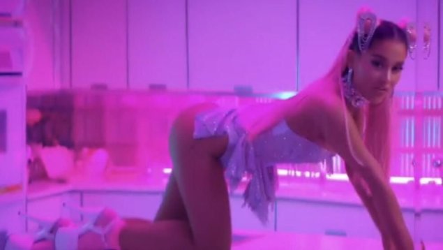 Ариана гранде 7 rings