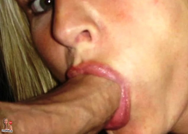 Девушка откусывает член фото