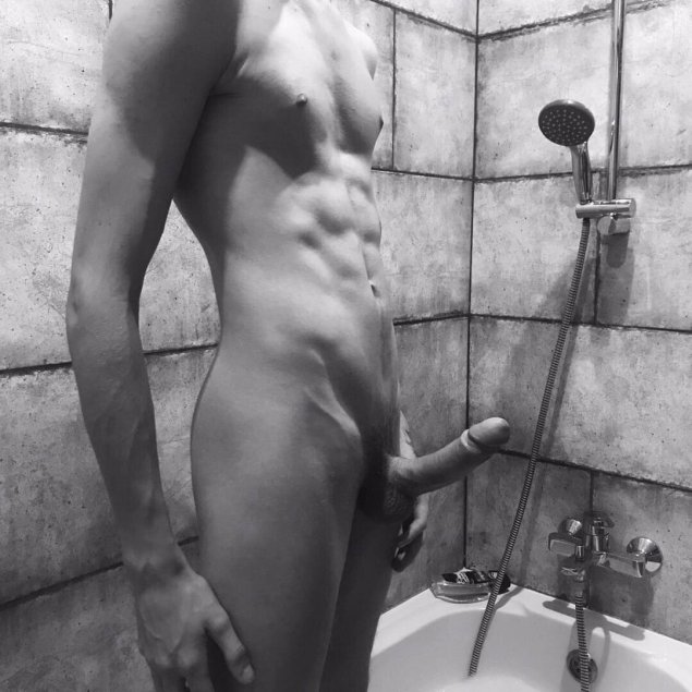 Голые парень