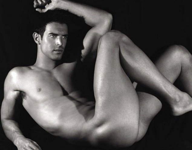 Дэвид Ганди голый член