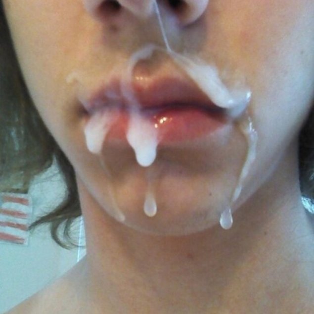 Любительское кончил на губы