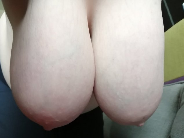 Стройные сиськи