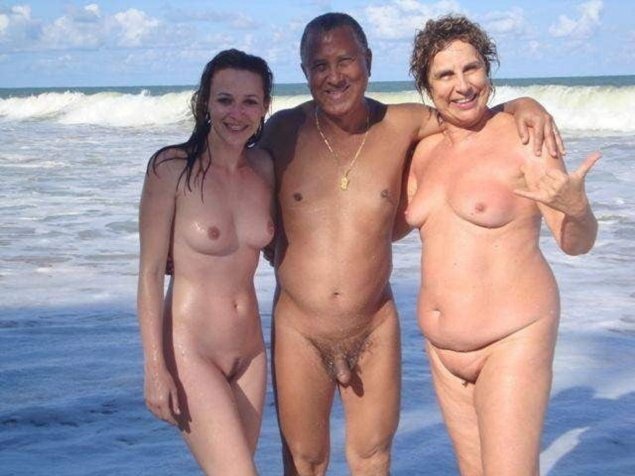 Семьи нудистов