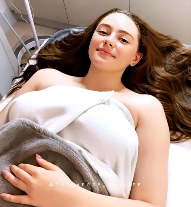 Даниэль роуз расселл голая