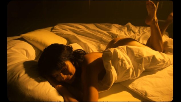 Спящая девушка