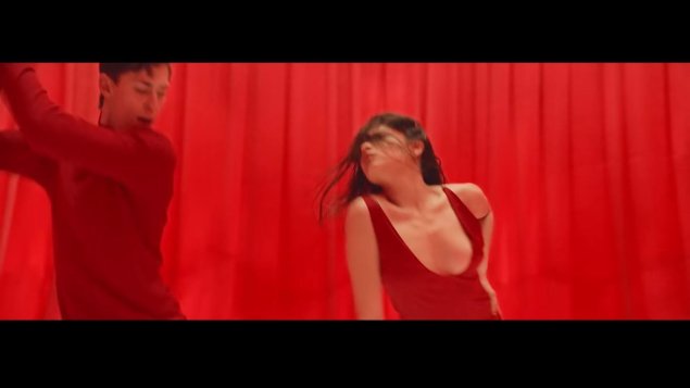 Горячие танцы