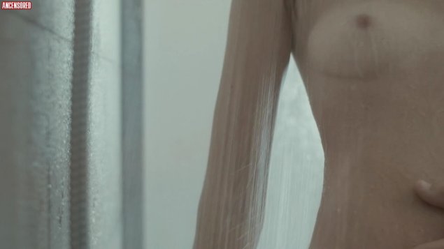 Обнаженная актриса