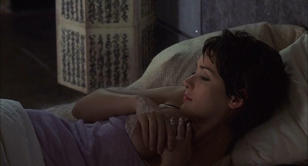 Голая вайнона райдер