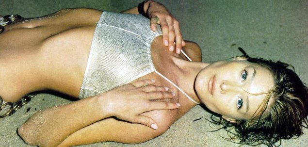 Карла бруни топлес