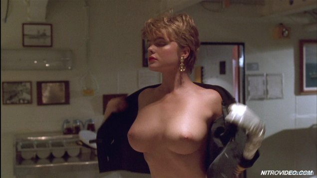 Эрика элениак в осаде