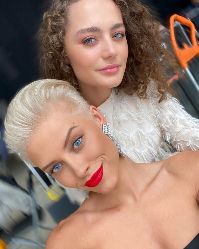 Снежана самохина холостяк илья глинников