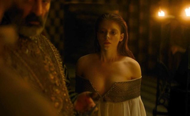 Откровенные сцены