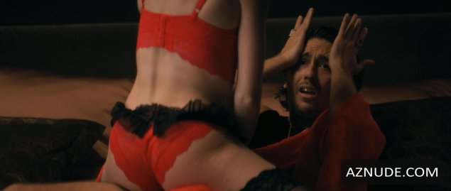 Элизабет бэнкс в трусиках