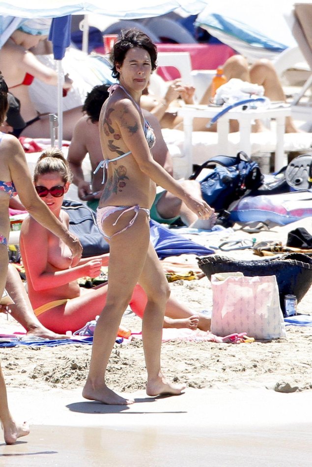 Лина хиди бикини