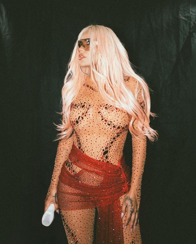 Откровенные наряды