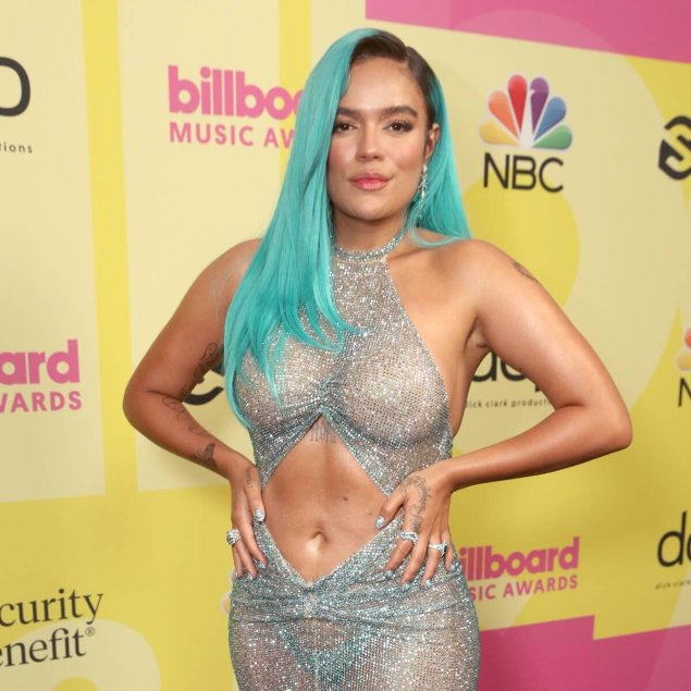 Певица karol g