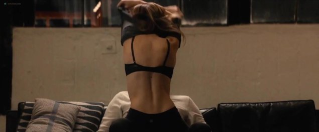 Обнаженная актриса