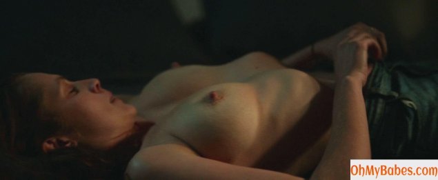 Обнаженная актриса