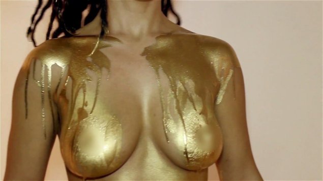 Ольга серябкина в золотой краске