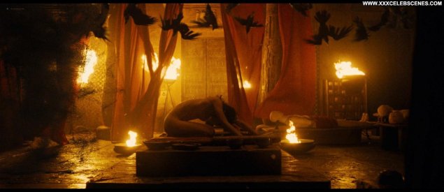 София бутелла мумия голая