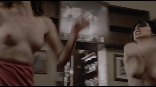 Эмили роуз мэйер голая