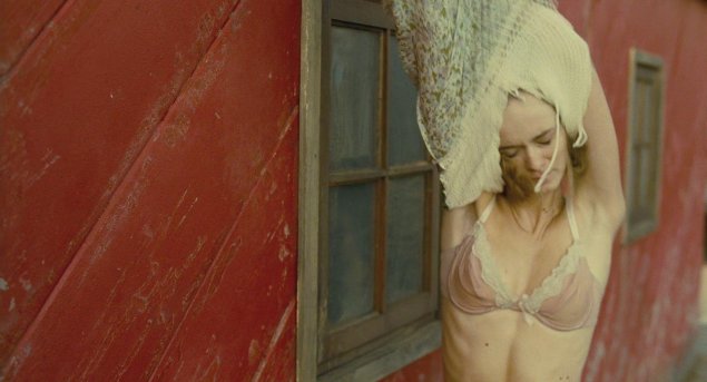 Сара пэкстон в бикини