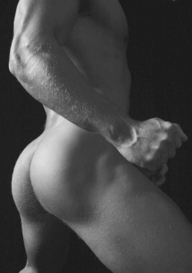 Красивая мужская задница